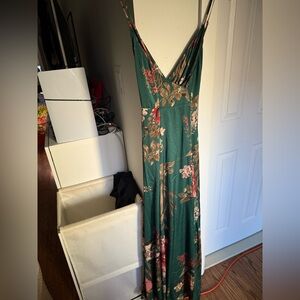 XL Still the One emerald green floral print satin maxi dress
